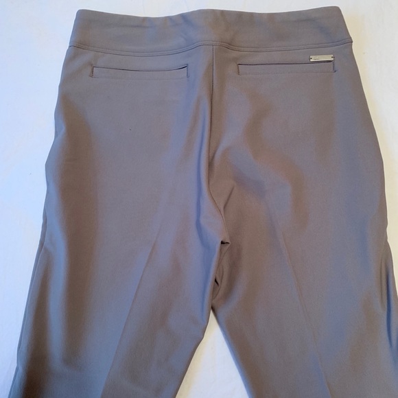 Casual pants - Picture 2 of 3